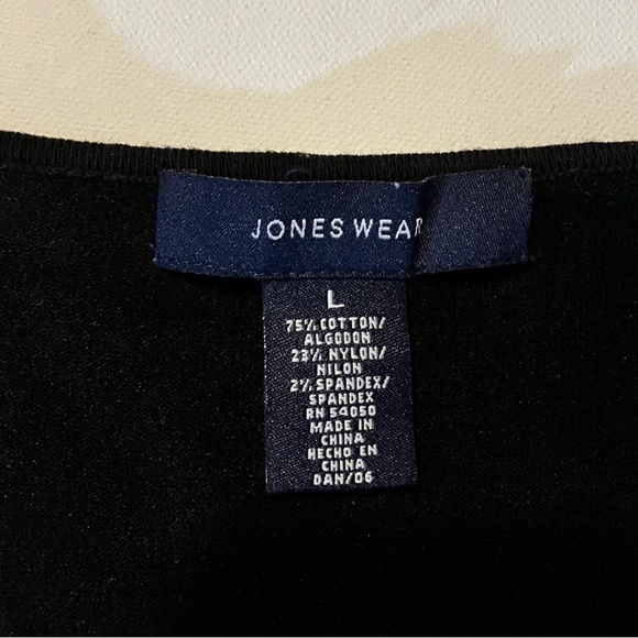 Jones Wear Black Cutout Knit Top - Picture 4 of 4